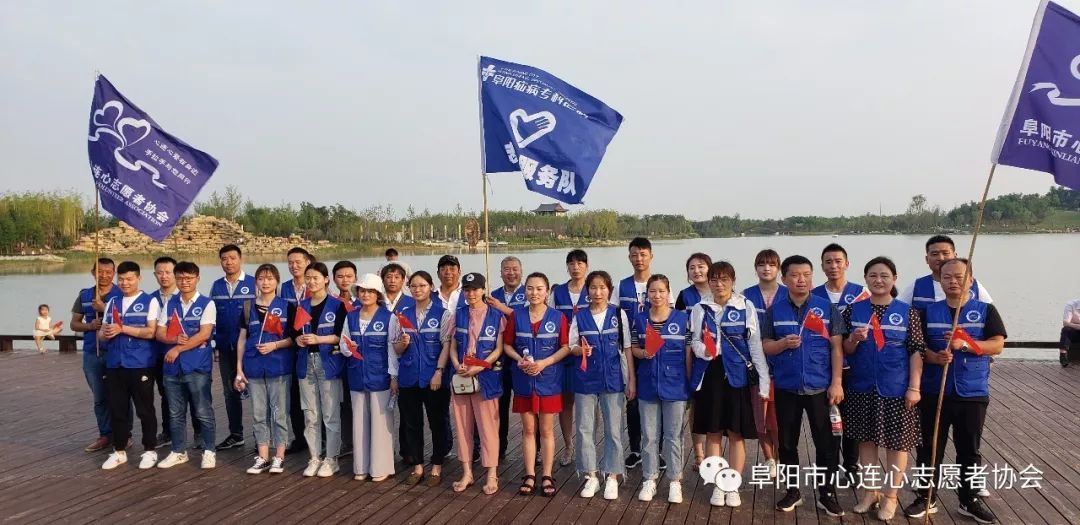 庆祝新中国成立70周年钢琴伴奏合唱